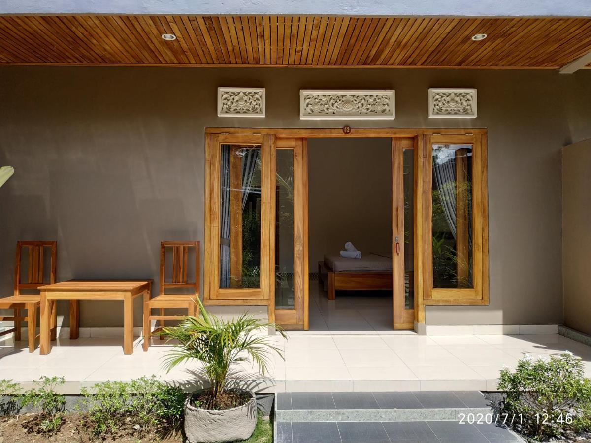 Harris Surf Villa Pulukan Bagian luar foto
