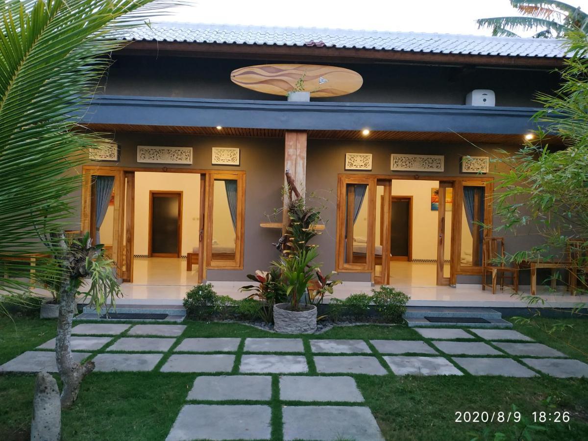 Harris Surf Villa Pulukan Bagian luar foto