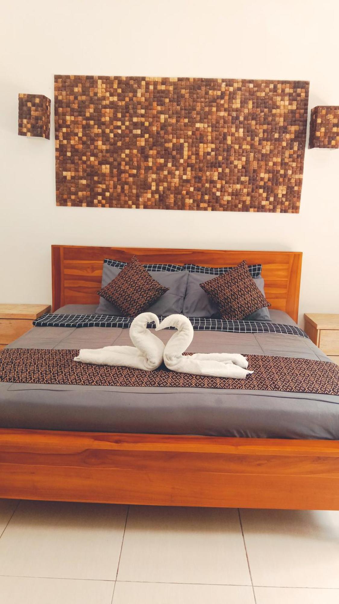 Harris Surf Villa Pulukan Bagian luar foto