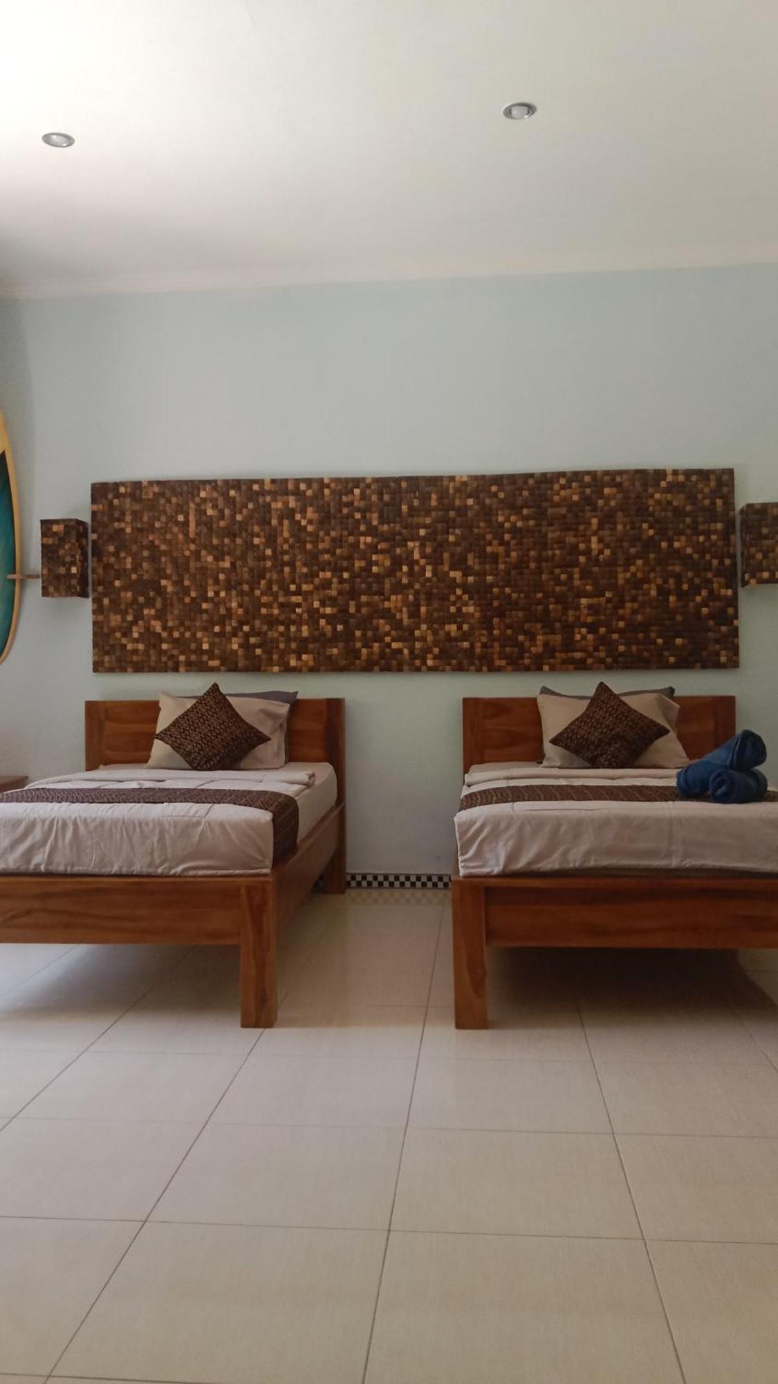 Harris Surf Villa Pulukan Bagian luar foto