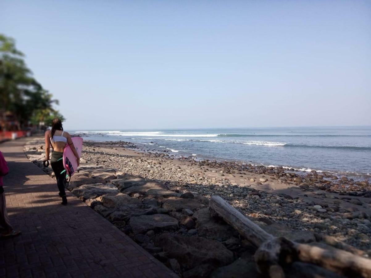 Harris Surf Villa Pulukan Bagian luar foto