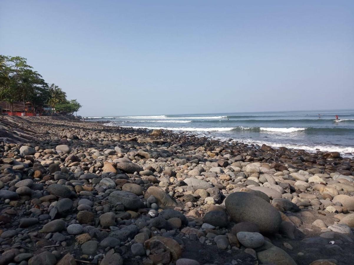 Harris Surf Villa Pulukan Bagian luar foto